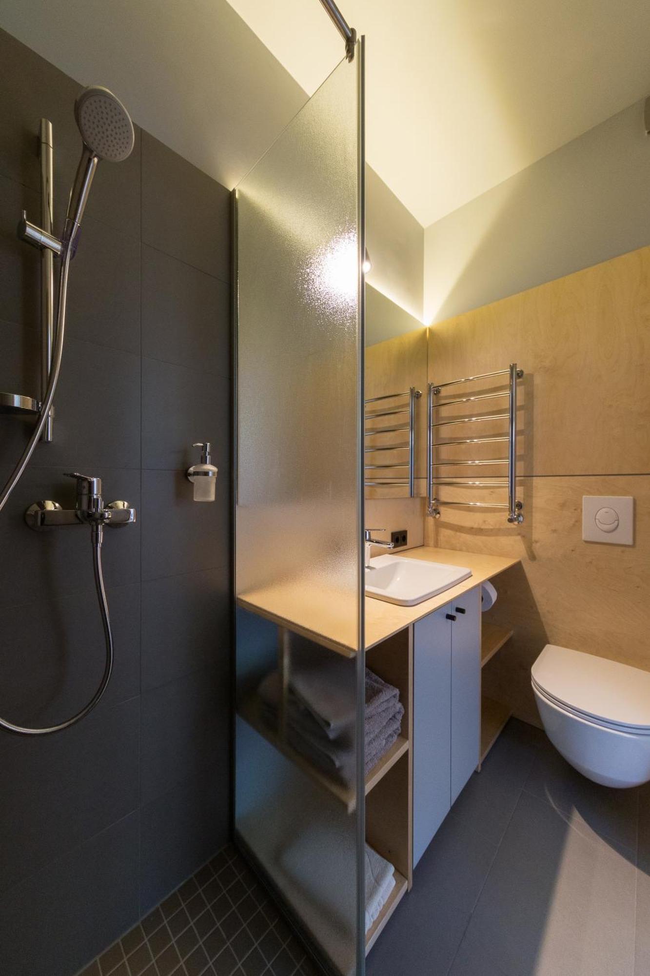 Laucu Akmens Hotel Skulte  Стая снимка